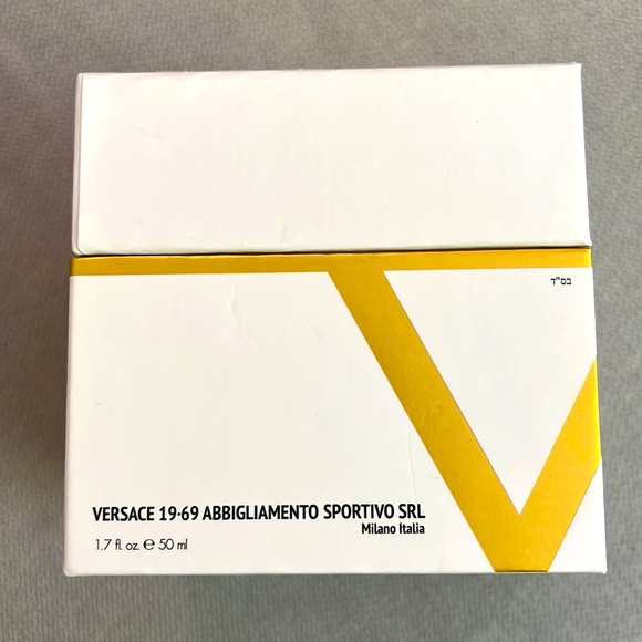 Versace Night Cream 1969 Total Hydration Night Cream 50 ml Italia - Picture 3 of 7